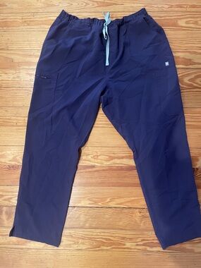 Figs Women's Navy Straight-Leg Scrub Pants with Light Blue Drawstring